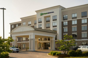 Гостиница Holiday Inn Express Hotel & Suites North Bay, an IHG Hotel  Норт-Бэй